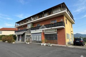 3 LOCALI A CUMIANA