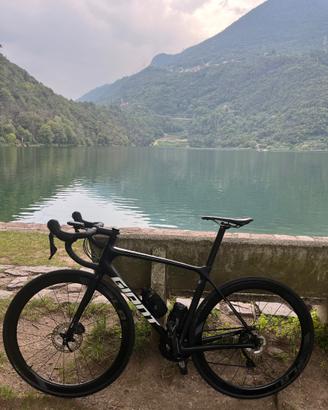 Giant TCR advanced pro disc team 2021