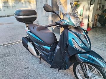 Scooter Piaggio Beverly 400