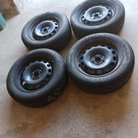 4 pneumatici antineve