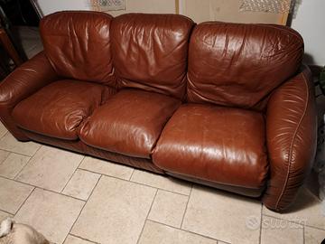 divano Busnelli + 2 poltrone + 2 pouf