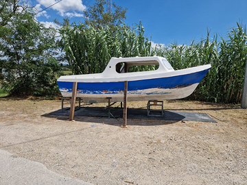 Barca 5 mt da restaurare