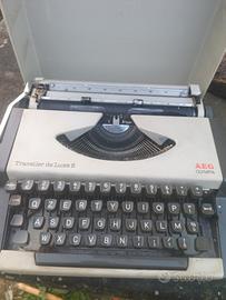 macchina da scrivere olimpia 