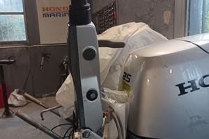 Motore fuoribordo Honda