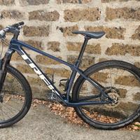 Bicicletta MTB Trek Procaliber 9.6 in carbonio