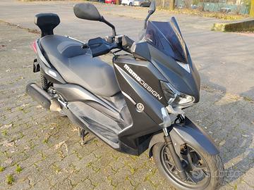 Yamaha X-Max 250 - 2015 MOMODESING.