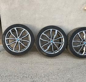 4 cerchi e gomme invernali BMW serie 1 F40