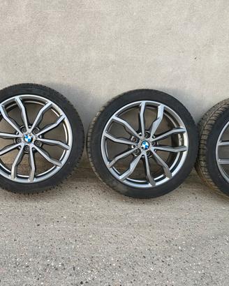 4 cerchi e gomme invernali BMW serie 1 F40