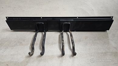 portattrezzi con binario 