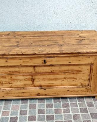 VECCHIA CASSAPANCA IN LEGNO