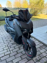 Yamaha X-Max 125