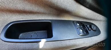 FIAT PUNTO EVO 2010 - PULSANTIERA ALZAVETRO ANTERI