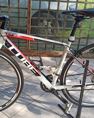 bici corsa strada Cube attain pro 50