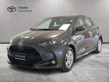 Toyota Yaris 1.5 hybrid Business