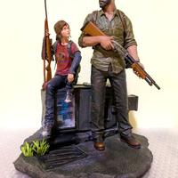 The Last Of Us - Statuetta Ellie e Joel