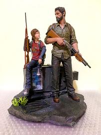 The Last Of Us - Statuetta Ellie e Joel