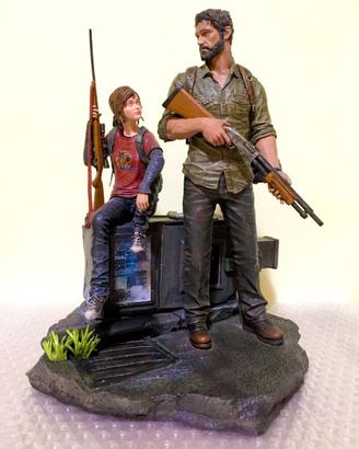 The Last Of Us - Statuetta Ellie e Joel