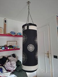 sacco boxe piu staffa muro everlast piu ammortizza