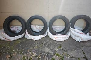 Bridgestone Dueler HP Sport 225 55 18