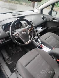 Vendo Opel meriva 2011