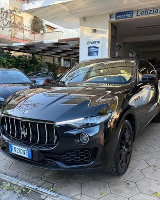 Maserati Levante V6 Diesel 275 CV AWD Granlusso