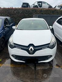 Renault Clio 4 del 2014 per ricambi