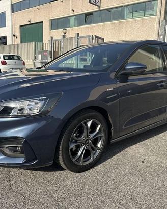 Ford Focus 1.0 EcoBoost 125cv ST Line