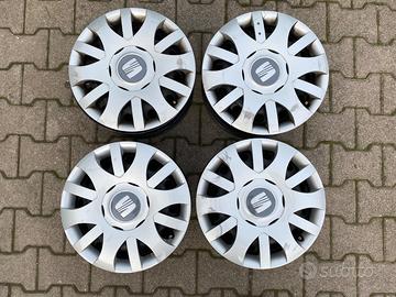 Cerchi in acciaio SEAT 15” + copricerchi originali