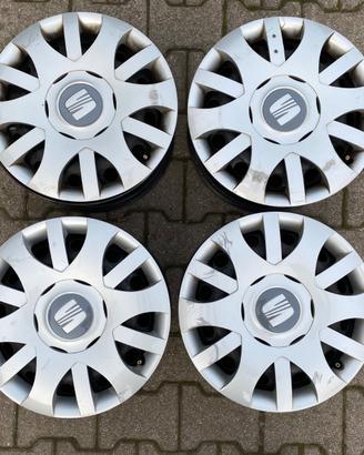 Cerchi in acciaio SEAT 15” + copricerchi originali
