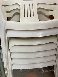 7 sedie in plastica