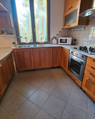 Cucina Lube compresa di elettrodomestici