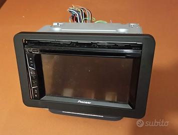 Autoradio Pioneer AVH-Z2000BT con navigatore