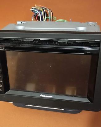 Autoradio Pioneer AVH-Z2000BT con navigatore