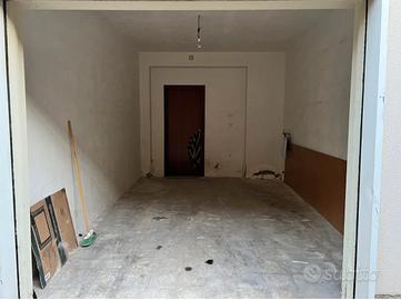 Garage in Via Niscemi, Caltanissetta