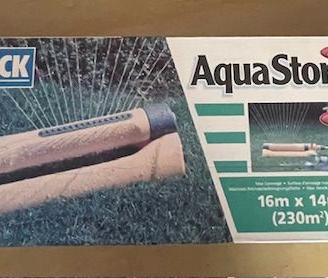 Irrigatore oscillante regolabile