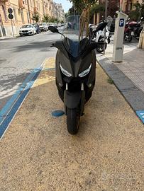 Yamaha X-Max 400 TECH MAX anno 2020