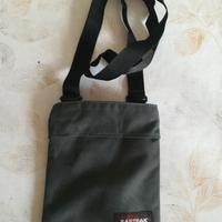 Borsa a tracolla Eastpak