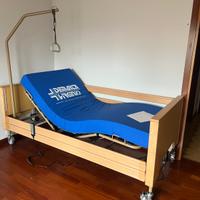 Letto sanitario elettrico + materasso antidecubito