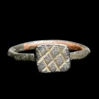 Anello romano antico talismano con rombi magici