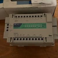 Plc marca IDEC FC1A-C2A4