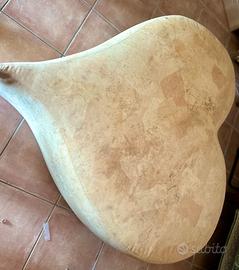 Pouf a forma di cuore in sughero