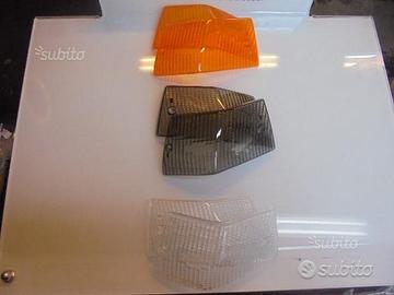 Coppia plastiche frecce dietro piaggio vespa px