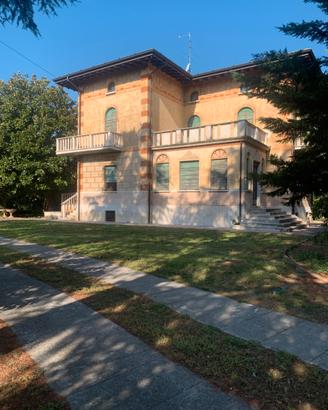 Villa storica con terreno edificabile