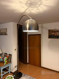 Lampada ad arco