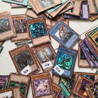 200 carte di Yu-Gi-Oh 