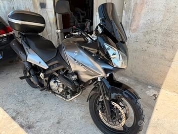Vstrom 650 cambio per moto o macchina d epoca