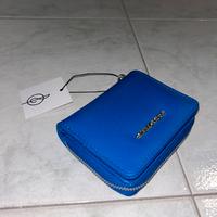 Portafoglio Stradivarius blu con cartellino