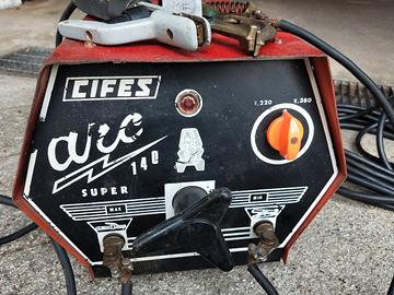 Saldatrice ad elettrodi