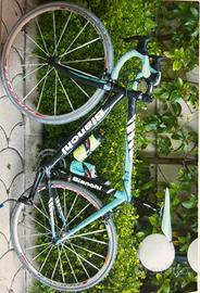  bici da corsa bianchi in carbonio 