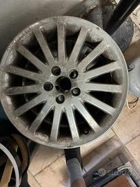 4 cerchi originali volvo V 50